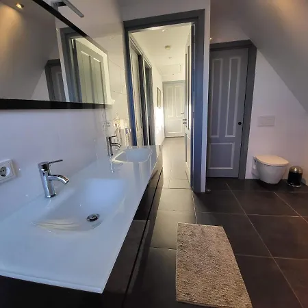 De Vink Bed & Breakfast Terschuur